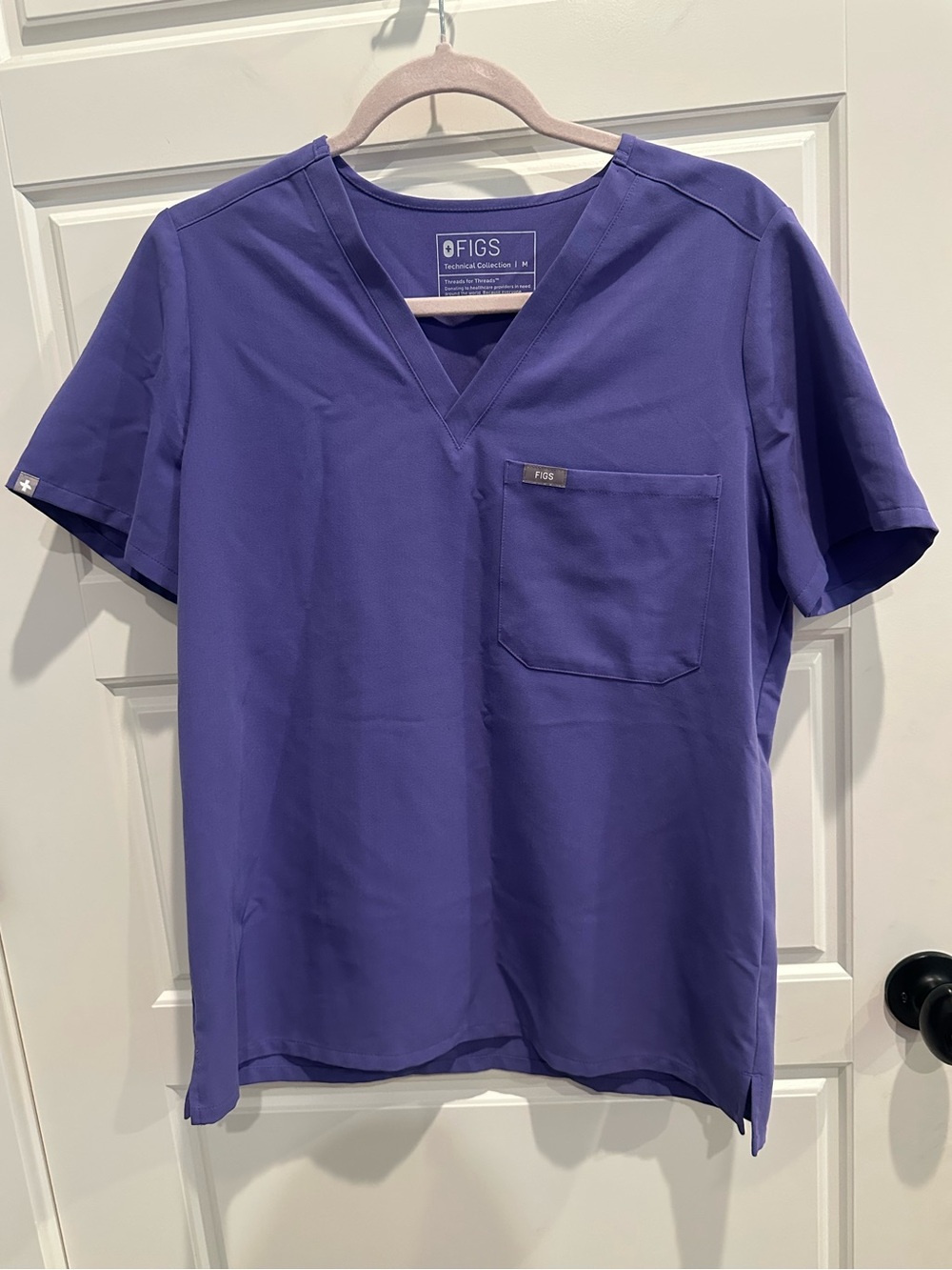 Figs Catarina Amethyst One-Pocket Scrub Top